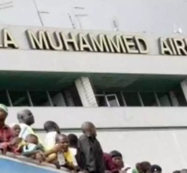 Flight Carrying 500 Nigerian Deportees From UK Arrives Lagos